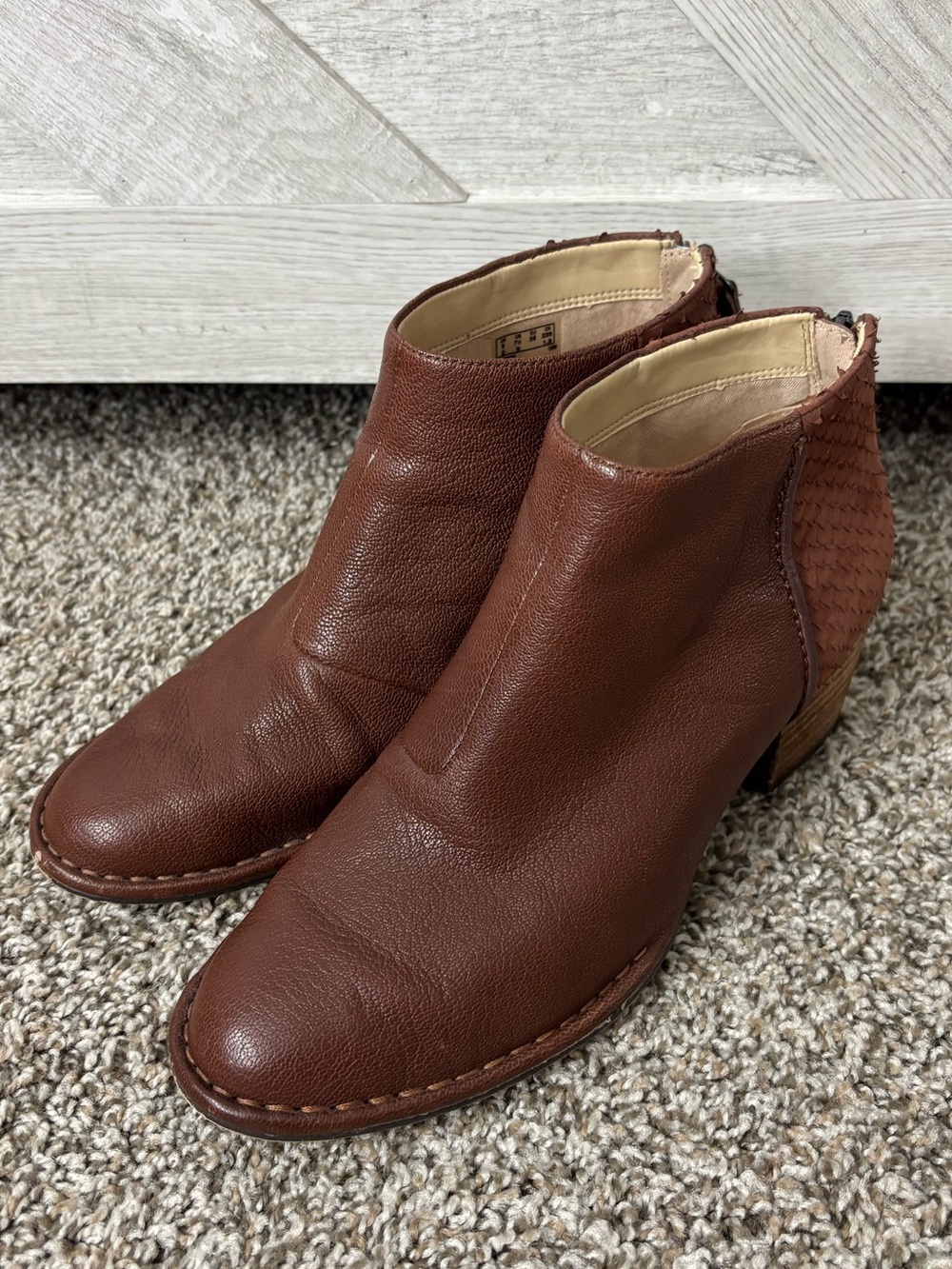 Clarks Women's Spiced Ruby Brown Leather Ankle Booties Boho Western 7.5 Cushion